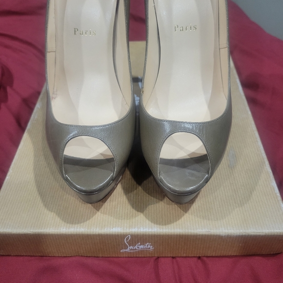 Christian Louboutin SPIKOO 100 PVC/SPECCHIO / TRANSP/LIGHT GOLD - Picture 8 of 8